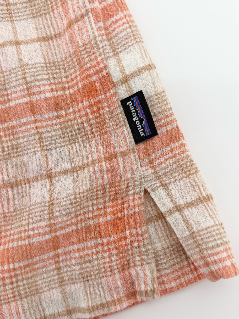 Patagonia Mens AC Shirt Medium M Carve Coral Plaid Organic Cotton SS Button Up - Picture 5 of 7